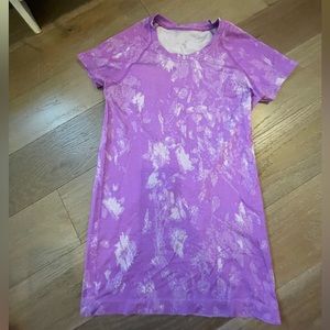 Purple patterned LULULEMON swiftly tech!
